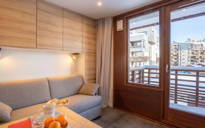 Accommodation:&nbsp;Le Curling B (Val Claret) 380.39