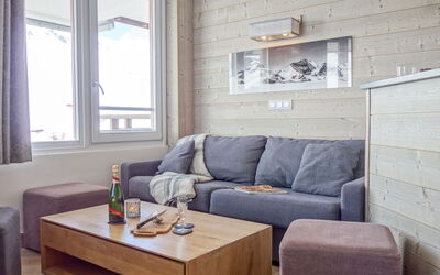 Accommodation:&nbsp;Le Curling B (Val Claret) 380.35