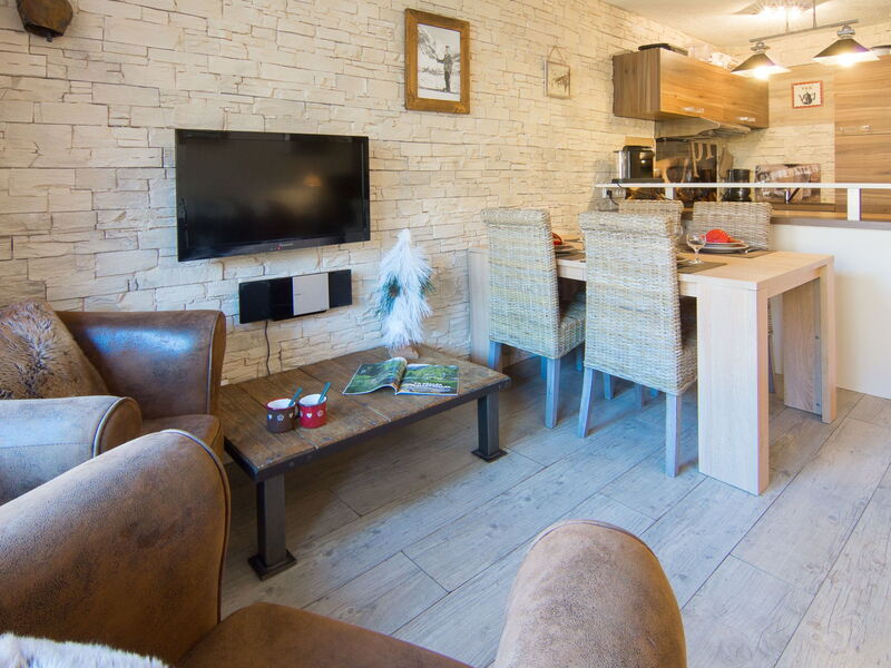 Accommodation:&nbsp;Le Curling B (Val Claret) 380.38