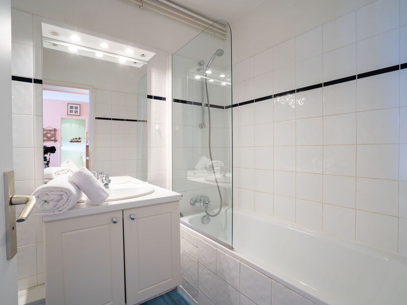 Accommodation:&nbsp;Le Curling B (Val Claret) 380.20