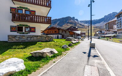 Accommodation:&nbsp;Chalet Club (Val Claret) 397.4