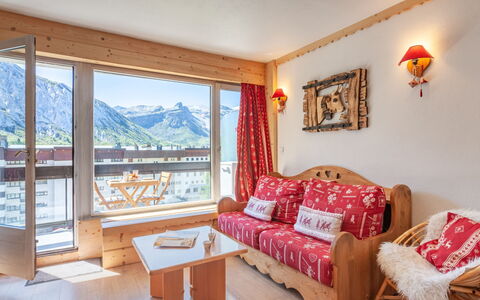 Accommodation:&nbsp;Le Bec Rouge (Le Lac) 480.7