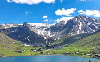 Accommodation:&nbsp;Le Bec Rouge (Le Lac) 480.12