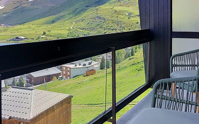 Accommodation:&nbsp;Le Bec Rouge (Le Lac) 480.12
