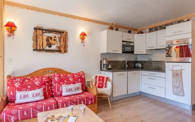 Accommodation:&nbsp;Le Bec Rouge (Le Lac) 480.7
