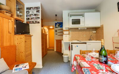 Accommodation:&nbsp;Les Olympiques (Tignes 1800) 860.10