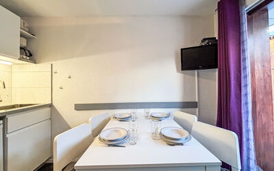 Accommodation:&nbsp;Les Olympiques (Tignes 1800) 860.9