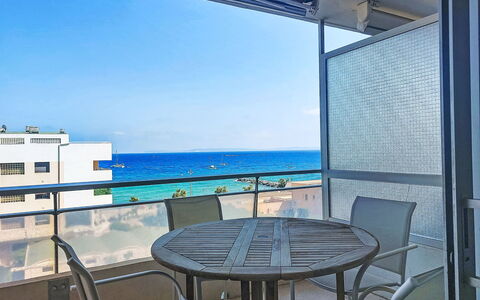 Le Lavandou 212: Furniture, Balcony, Shade, Chair, Hotel