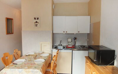 Accommodation:&nbsp;Asters 804 Bâtiment C5 100.31