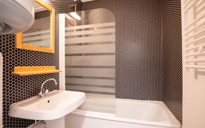 Accommodation:&nbsp;Asters 318 Bâtiment A1 100.30