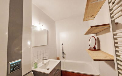 Accommodation:&nbsp;Asters 323 Bâtiment A1 100.40