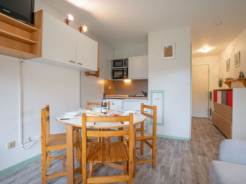 Accommodation:&nbsp;Asters 722 Bâtiment B2 100.26
