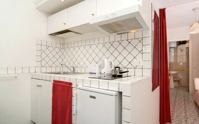 Sambuco 3.3: Cabinetry, Countertop, Building, Sink, Kitchen, Kitchen Stove, Wood, House, Lighting, Kitchen Appliance