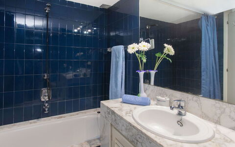 Cala Bona: Plumbing Fixture, Tap, Mirror, Sink, Property, Photograph, Bathroom Sink, Purple, Bathroom, Azure