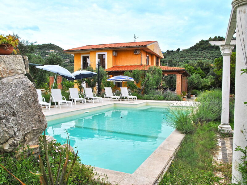 Accommodation:&nbsp;Meridiana Dolmen 140.1