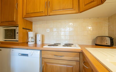 Accommodation:&nbsp;Origanes 226 200.4