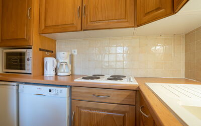 Accommodation:&nbsp;Origanes 225 200.2