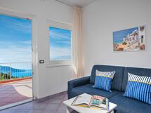 Accommodation:&nbsp;Trilocale Superior Wave