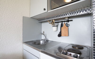Accommodation:&nbsp;Médian 422 350.4