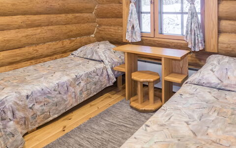 Mänty: Wood, Log Cabin, Hardwood, Wood Stain, Bedroom, Plank, Bedding, Lumber, Bed, Bed Frame