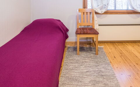 Mänty: Flooring, Floor, Wood, Interior Design, Wood Flooring, Bed, Bedroom, Furniture, Room, Bed Sheet