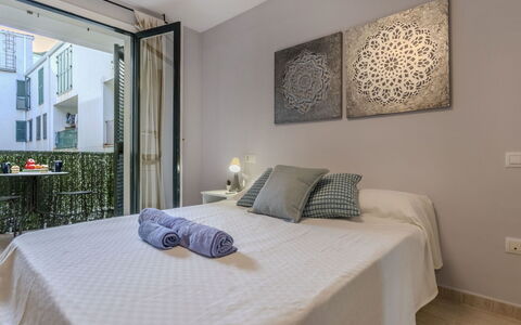Mitsu: Interior Design, Wall, Bedroom, Furniture, Bed, Wood, Floor, Flooring, Room, Ceiling