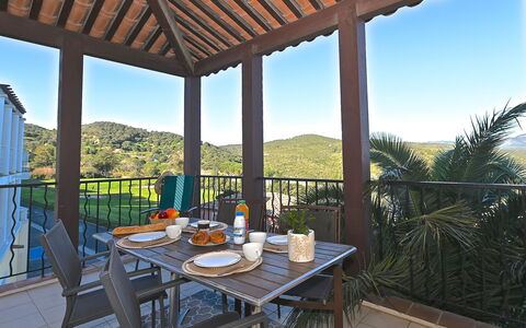Accommodation:&nbsp;Village Cap Estérel - le Village 400.83
