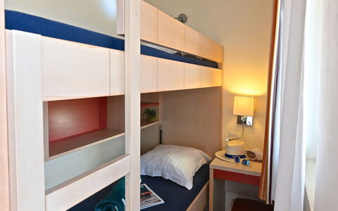 Agay Village Cap Esterel 400: Bed, Bedroom, Bunk Bed, Interior Design, Bed Sheet, Bedding, Furniture, Bed Frame, Floor, Room