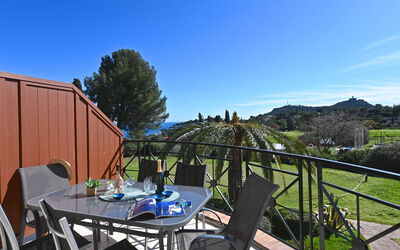 Accommodation:&nbsp;Le Village (Vj 107) 400.78