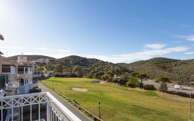 Accommodation:&nbsp;Le Village (C7 351) 400.14