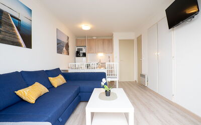 Accommodation:&nbsp;Le Village (C4324) 400.64