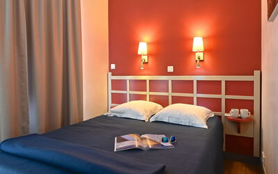 Accommodation:&nbsp;Le Village (E1 309) 400.67