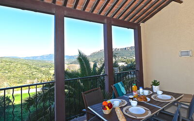 Accommodation:&nbsp;Village Cap Estérel - le Village 400.83