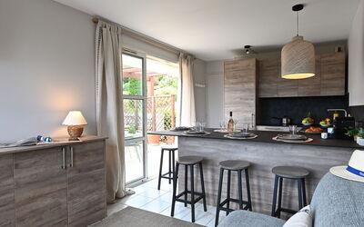Accommodation:&nbsp;Le Village (Vj106) 400.6