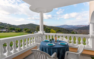 Accommodation:&nbsp;Le Village (C5 232) 400.31