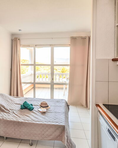 Le Village (C5 232) 400.31