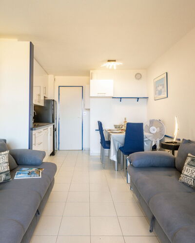 Le Village (E1103) 400.34