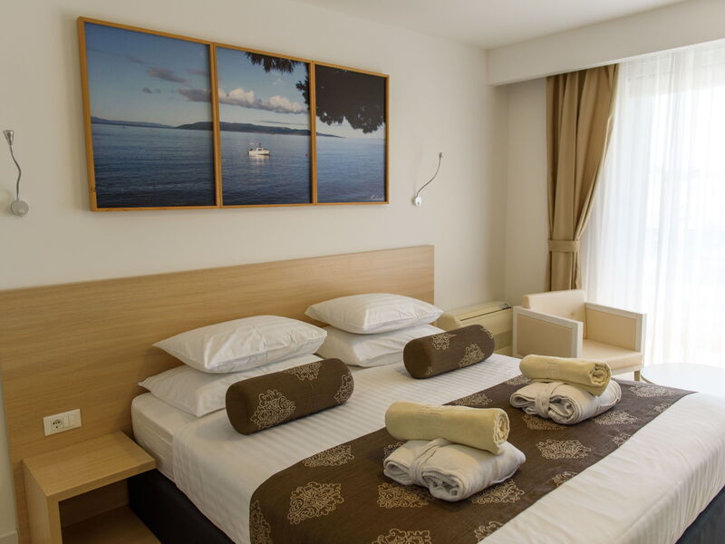 Accommodation:&nbsp;City Beach Apartments 125.6