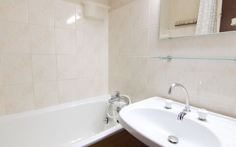 Accommodation:&nbsp;Brelin Côte Brune 613 400.6