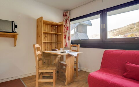 Accommodation:&nbsp;Brelins les Combes 942 400.15