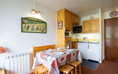 Accommodation:&nbsp;Brelin les Combes 807 400.12