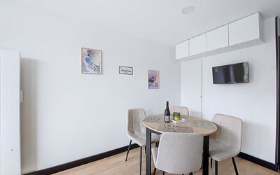 Accommodation:&nbsp;Brelin 400.20