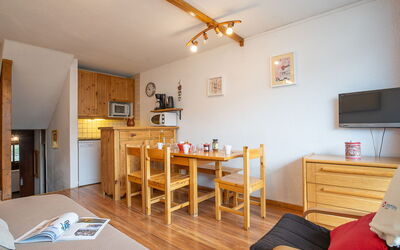 Accommodation:&nbsp;Brelin Côte Brune 613 400.6