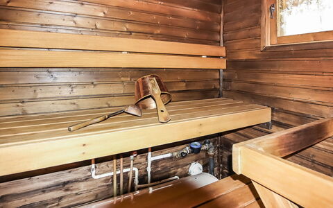 Alppikylä 4A: Wood, Siding, Cottage, House, Home, Plank, Garden Buildings, Log Cabin, Hardwood, Porch