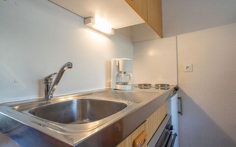 Accommodation:&nbsp;Sarvan 315 300.9