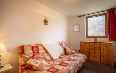 Accommodation:&nbsp;Jettay Choucas 127 640.4