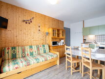 Accommodation:&nbsp;Jettay Bruant 57 640.10