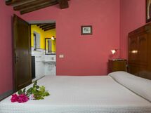Accommodation:&nbsp;Loggia Holiday Home
