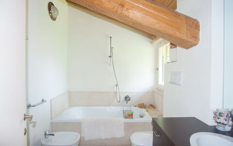 Villa Monia: Property, Tap, Furniture, Bathtub, Plumbing Fixture, White, Sink, Bathroom, Bathroom Sink, Wood