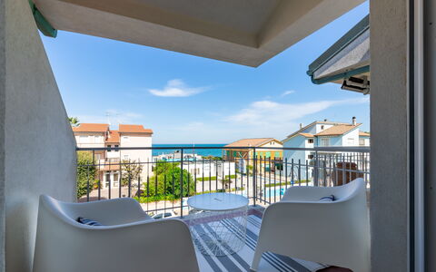 Conero Suite: Sky, Cloud, Daytime, Building, Property, Shade, Azure, Architecture, Interior Design